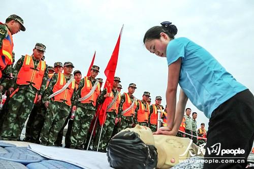 湖北十堰消防举行抗洪抢险演练锤炼部队应急能力