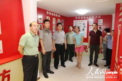 山东省公安厅督查莱芜派出所夏季消防检查工作