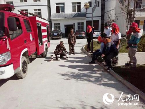 廣西百色：樂業消防對鄉鎮自願消防隊進行培訓工作